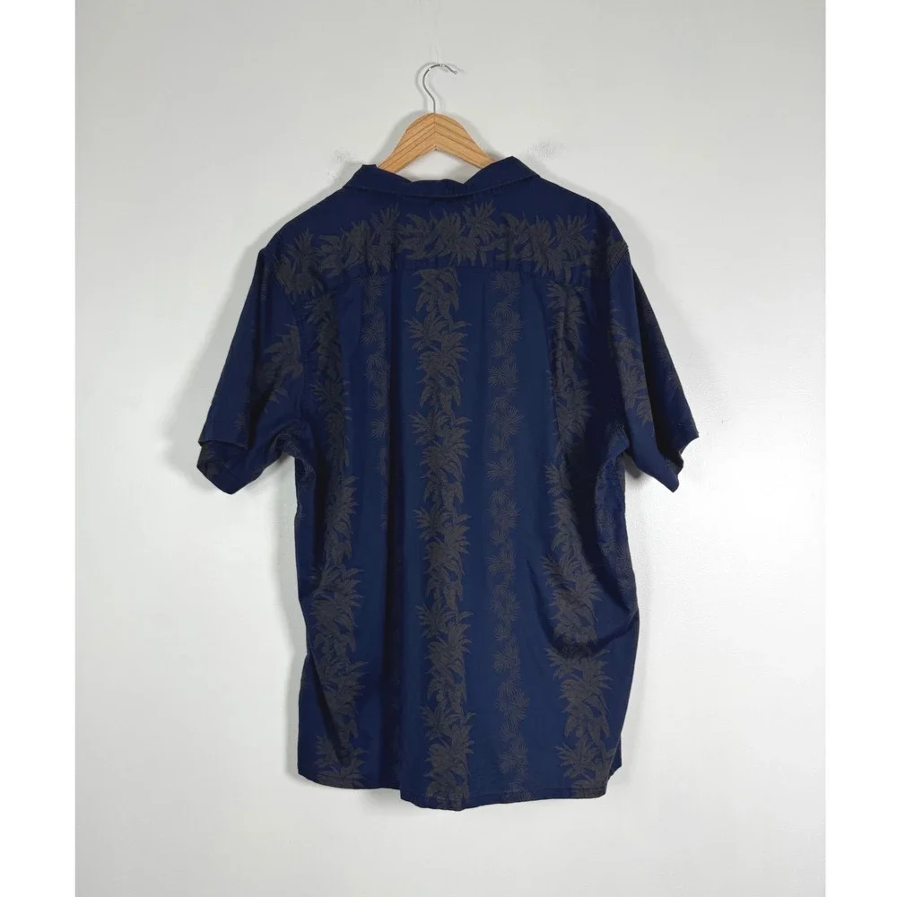 Levis embrace relaxed